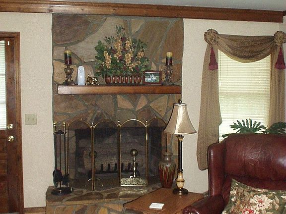 Family Room Fire Place