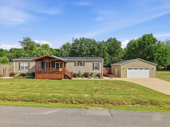 319 Tucker Rd, Seymour, TN 37865