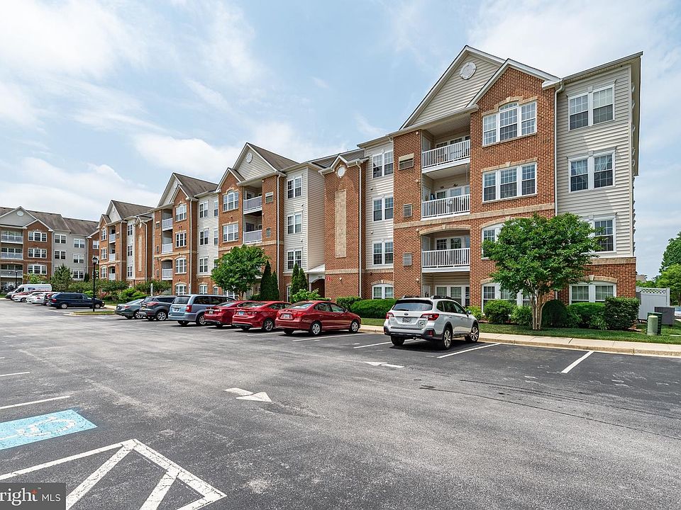 1st image of 2602 Clarion Ct APT 401