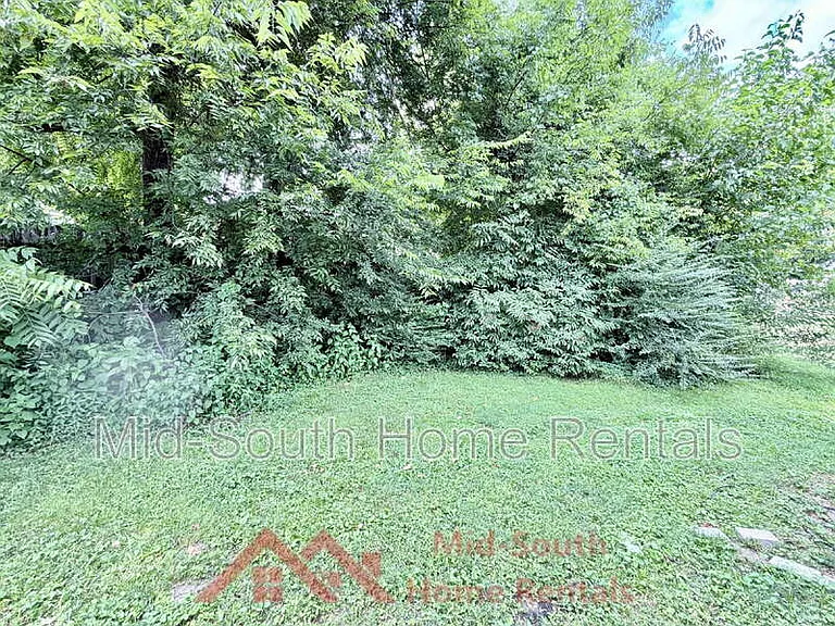 225 N Tipton St #D — Photo 12