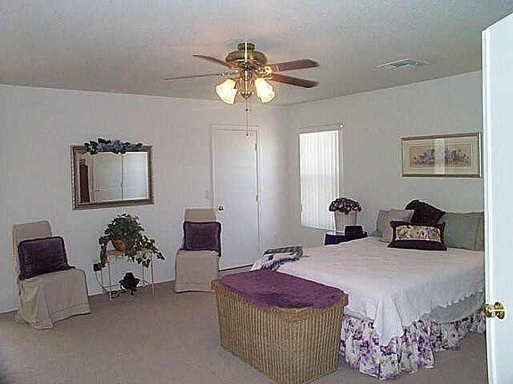 4th image of 2845 E CHERRY HILLS Drive #!WOW!