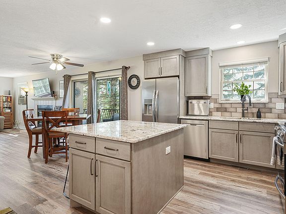 2nd image of 901 Schneitter Cir APT 7