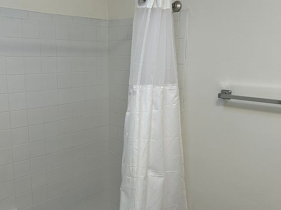 5th image of 12701 Adelle St #P