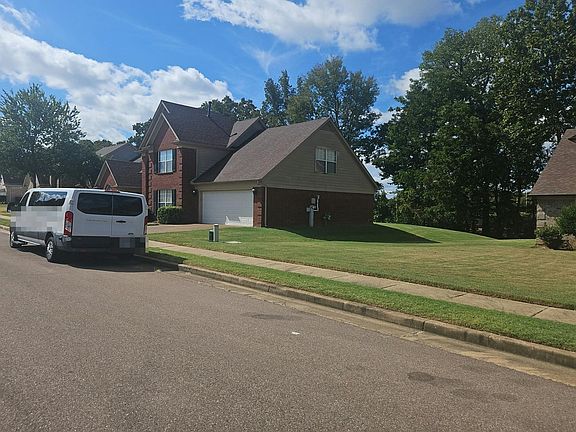 2nd image of 5387 Gold Leaf Ln