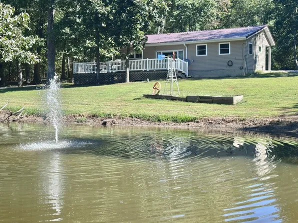 62 Catfish Dr, Edgewood, IL 62426