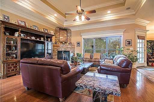 2nd image of 130 Belle Terre Ct