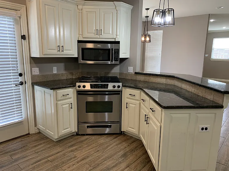 4156 W Bradstreet Ln — Photo 10