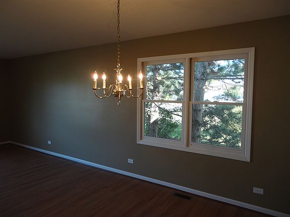 4th image of 2780 Brisbane Dr