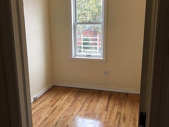 4th image of 645 Belmont Ave