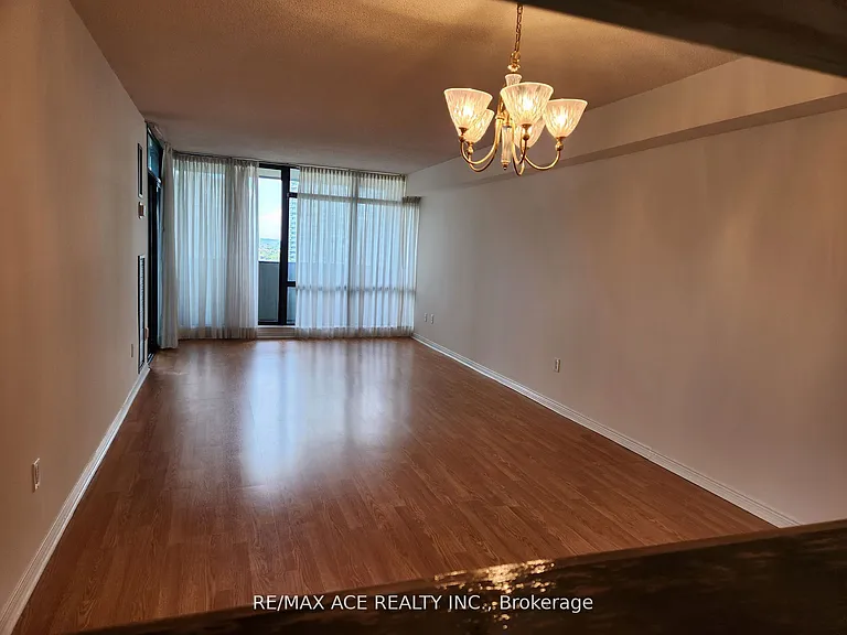 1555 Finch Ave E #1609 — Photo 4
