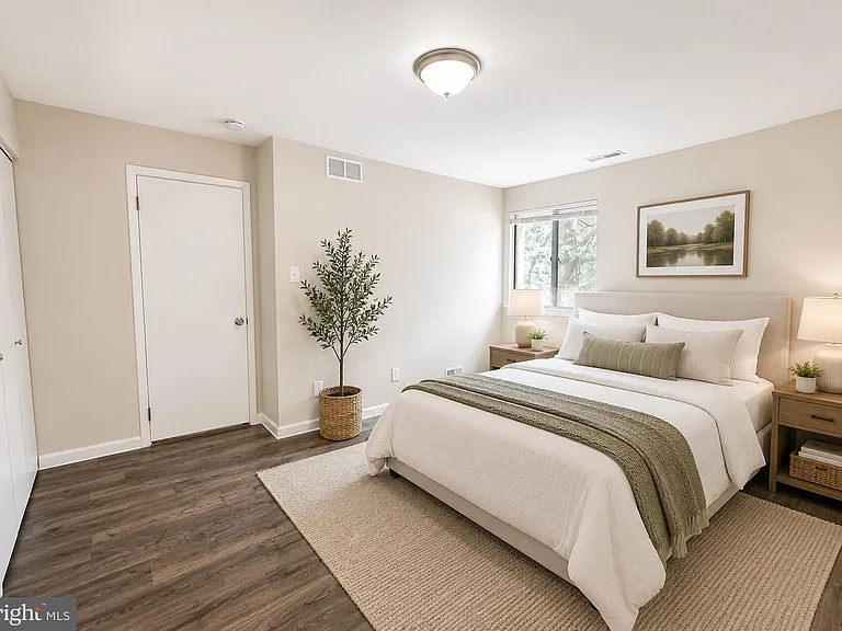 505B Cypress Point Cir #B — Photo 10