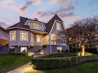 402 Brand St, North Vancouver, BC