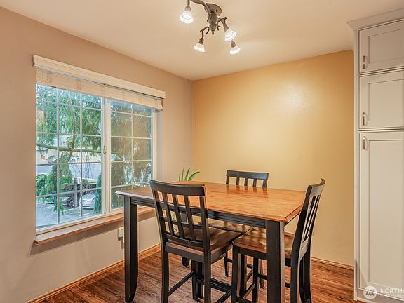 5th image of 14057 NE 181st Street #E202