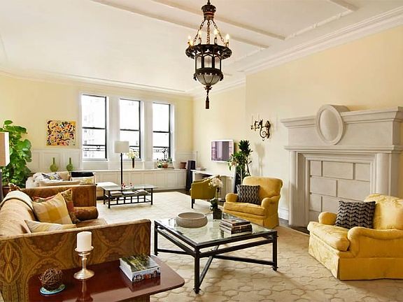 4th image of 65 W 13th St APT 8G