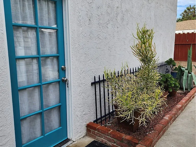 34288 Camino El Molino #B — Photo 18