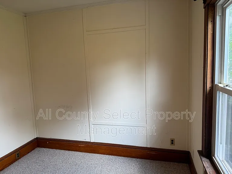 12 Wilson Ave — Photo 7