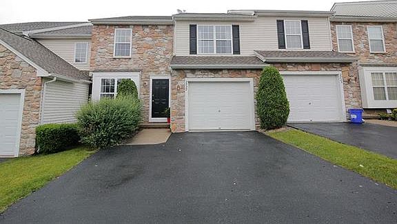 4th image of 2727 Bachman Dr