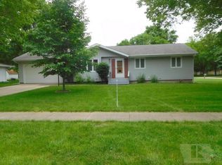 405 W Sunset Rd, Jefferson, IA 50129