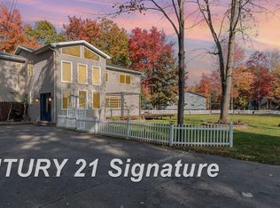 7451 N Narragannett Dr, Hope, MI 48628