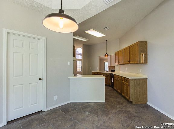 2nd image of 10339 Cedarbend Dr