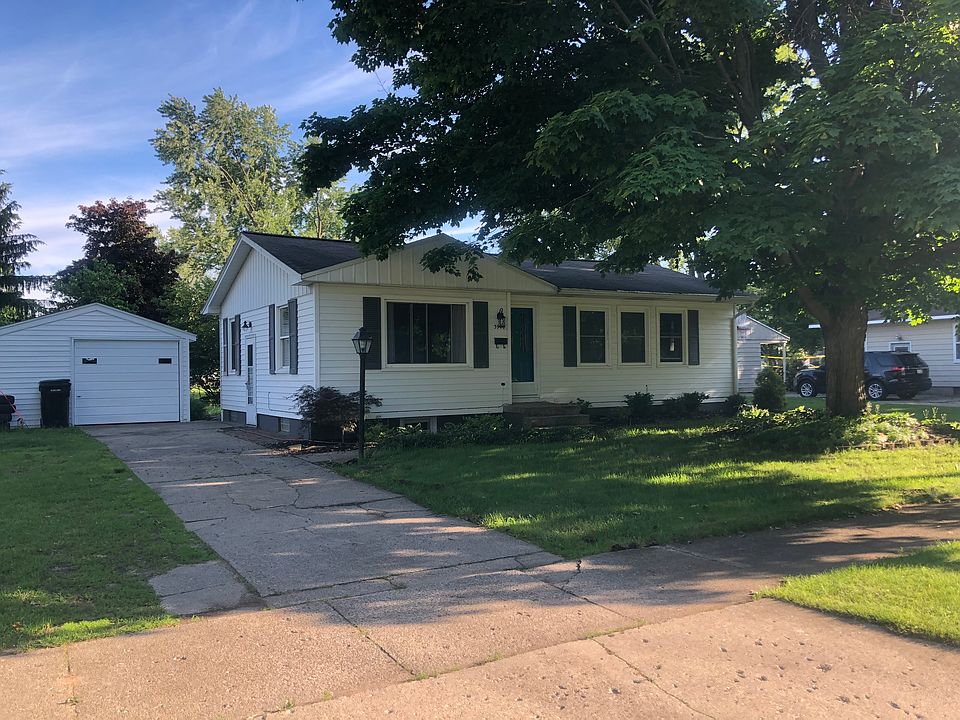 1st image of 3908 Lee St