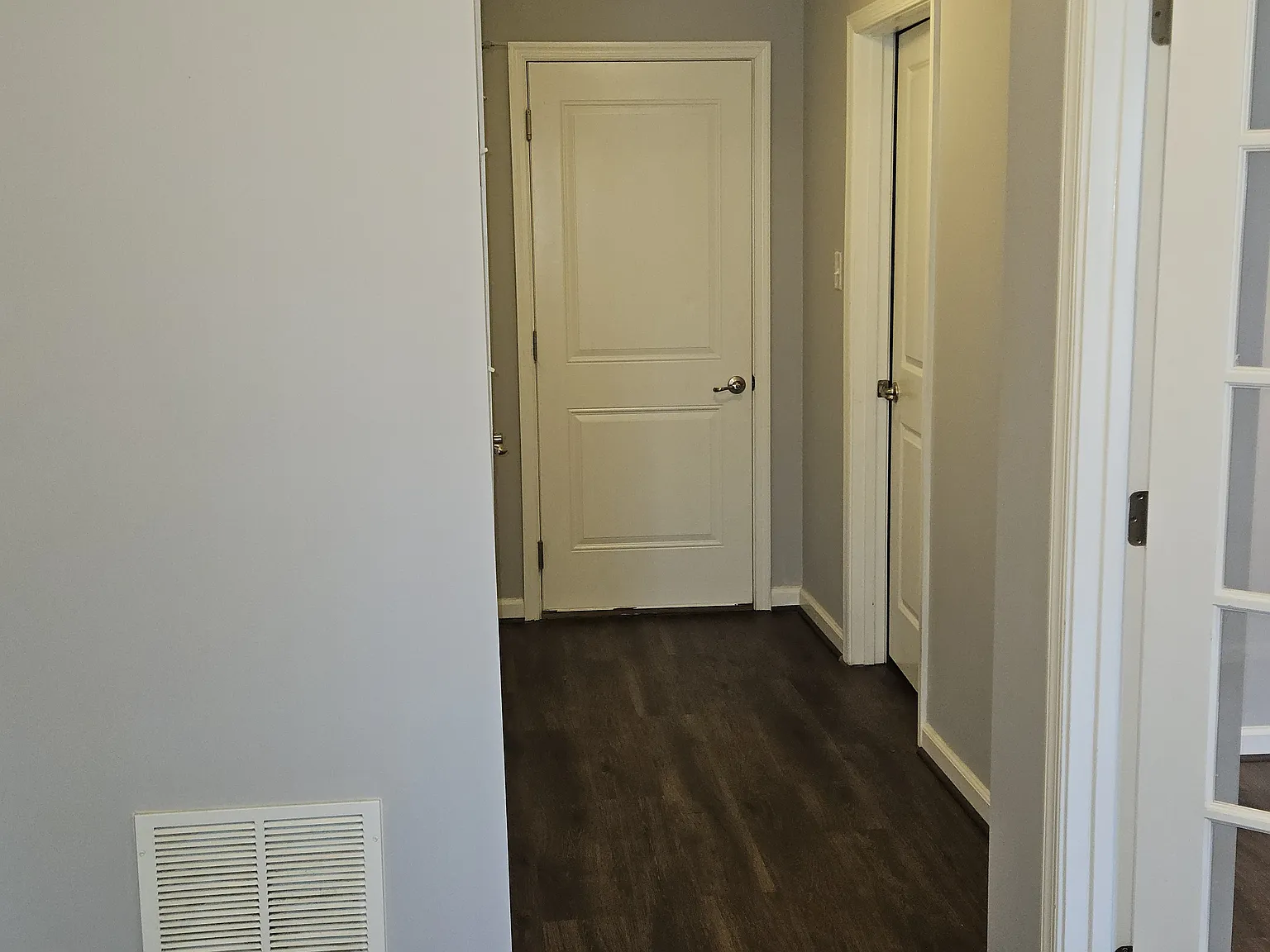3 bed, 2.5 bath, 2030 sqft, $3,400 — Photo 2