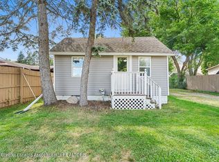 304 S Whittemore St, Saint Johns, MI 48879