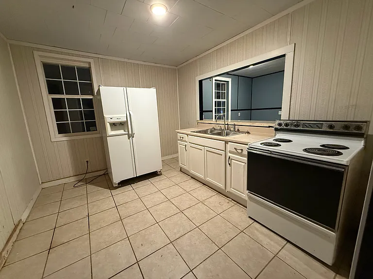 309 S 5th St #D — Photo 2