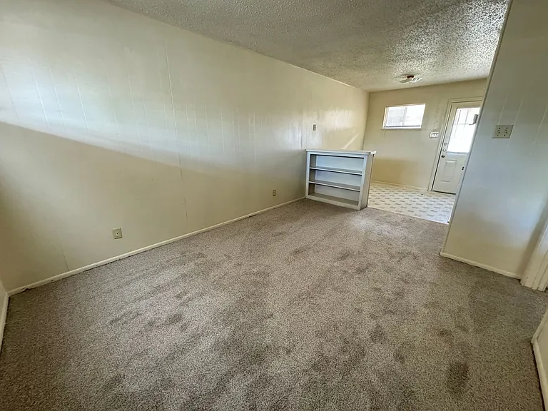 808 Safady Ave — Photo 2