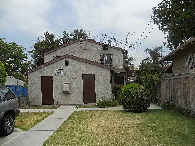 1100 E 112th St #1100 — Photo 15