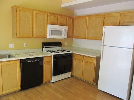 5th image of 334 S 400 E APT 14