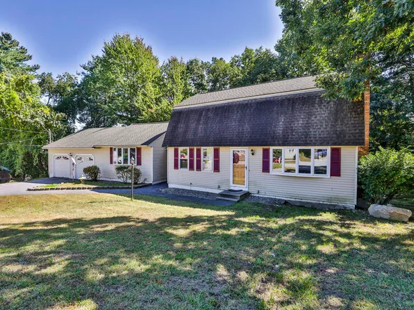 16 Blueberry Lane, Nashua, NH 03062