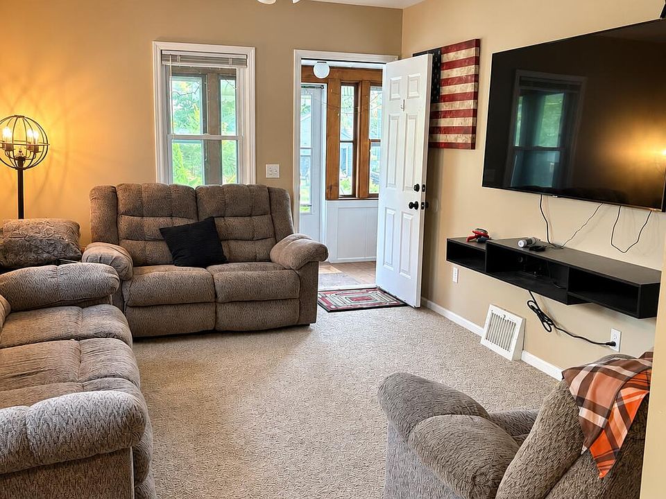 39 Gerdon Ave, photo 5