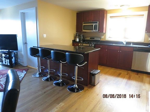 2nd image of 2501 W Bryn Mawr Ave APT 406