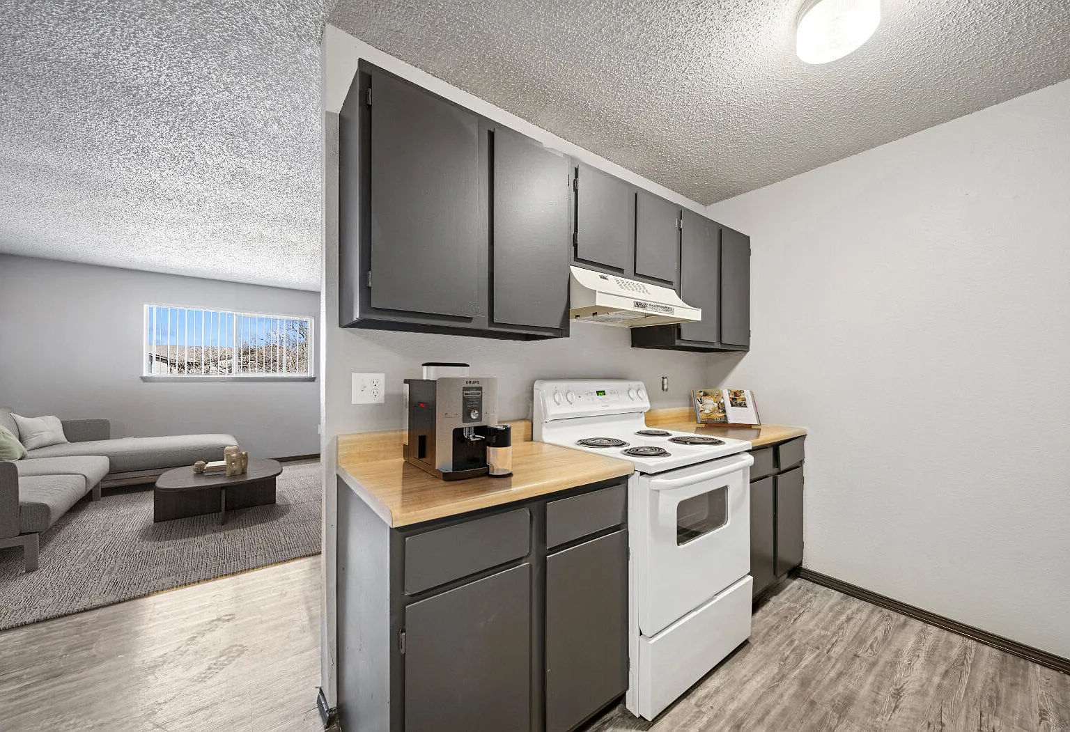 Sherwood Pointe — Photo 4