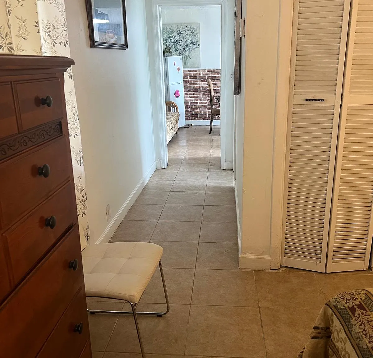 1 bed, $1,560 — Photo 2