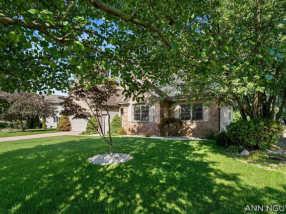 3rd image of 5263 Pine Slope Dr SW