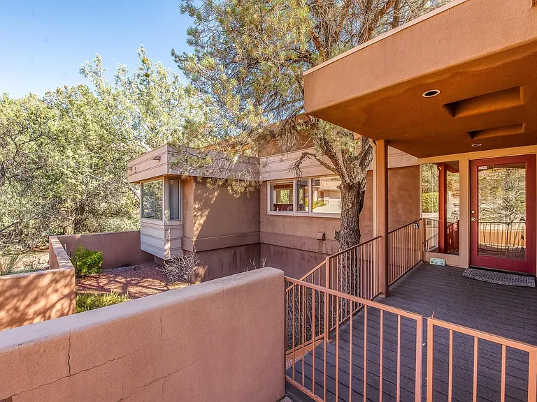 209 Pinon Woods Dr — Photo 4