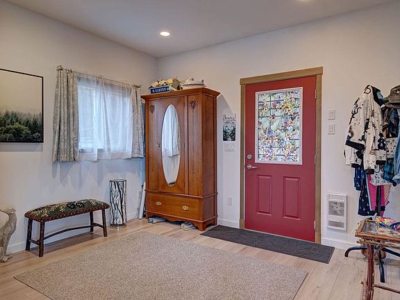 3rd image of 5280 Cecil Hill Rd