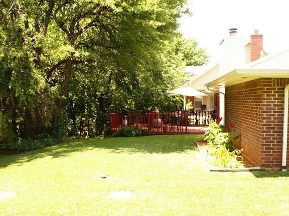 2nd image of 1728 Green Leaf Ln