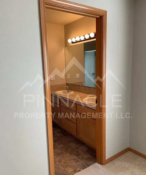 1808 W Clearview Dr — Photo 23