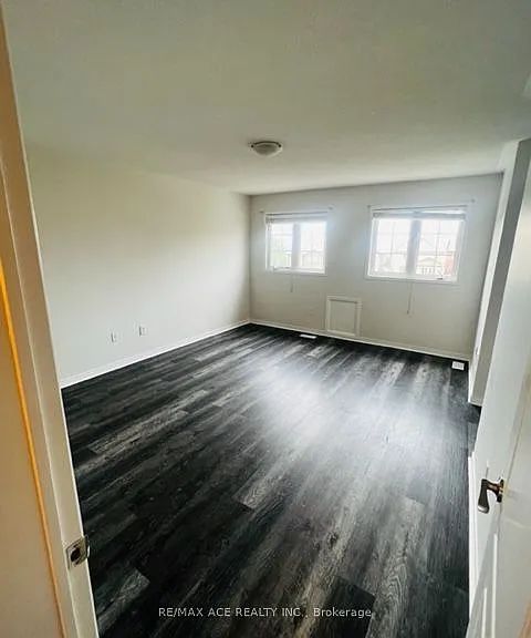1512 Pennel Dr — Photo 6
