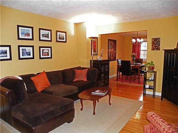 4th image of 1790 Northwest Ct APT B