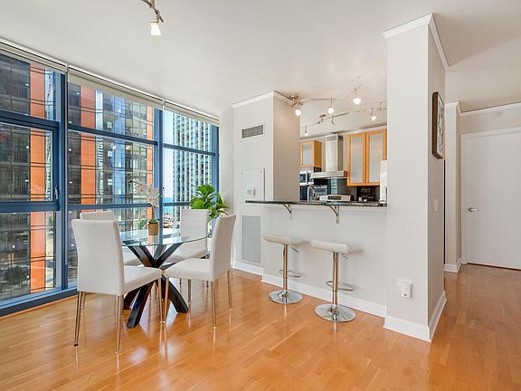 5th image of 201 N Westshore Dr APT 1108