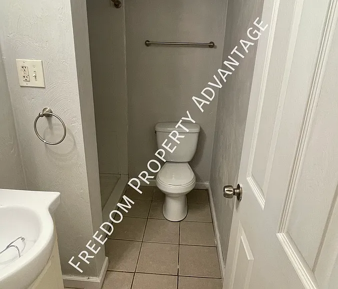 291 Greenlee Rd #1 — Photo 8