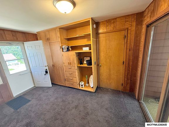 2nd image of 605 N 8th St