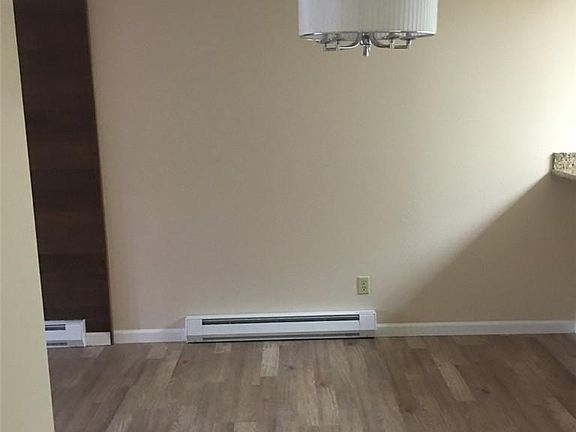 3rd image of 14705 NE 40th Pl #G-208