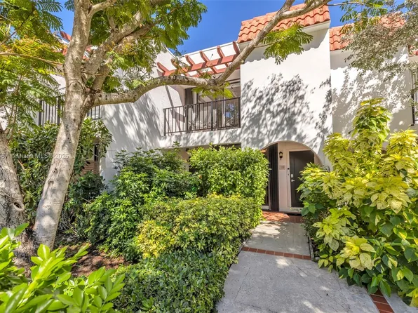 265 Grapetree Dr APT 119, Key Biscayne, FL 33149