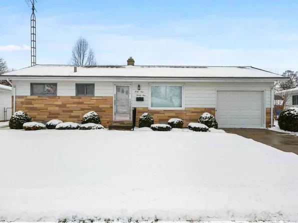 4921 Bloomfield Pl, South Bend, IN 46619