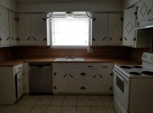 3623 Avenue E, Nederland, TX 77627